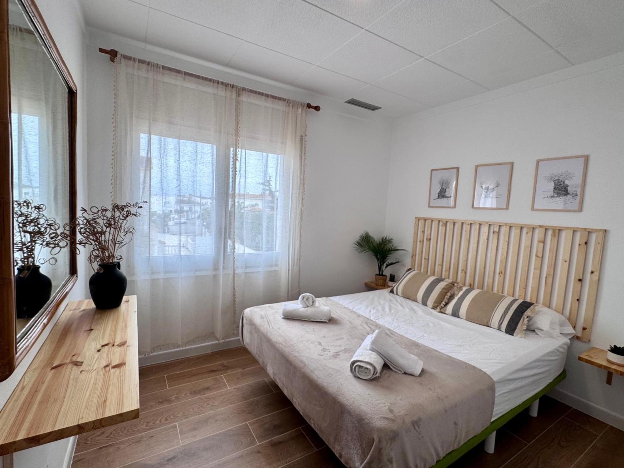 Gorgot P1 I Apartamento Con Terraza Y Piscina Comunitaria Cerca De La Playa Empuriabrava Exterior foto